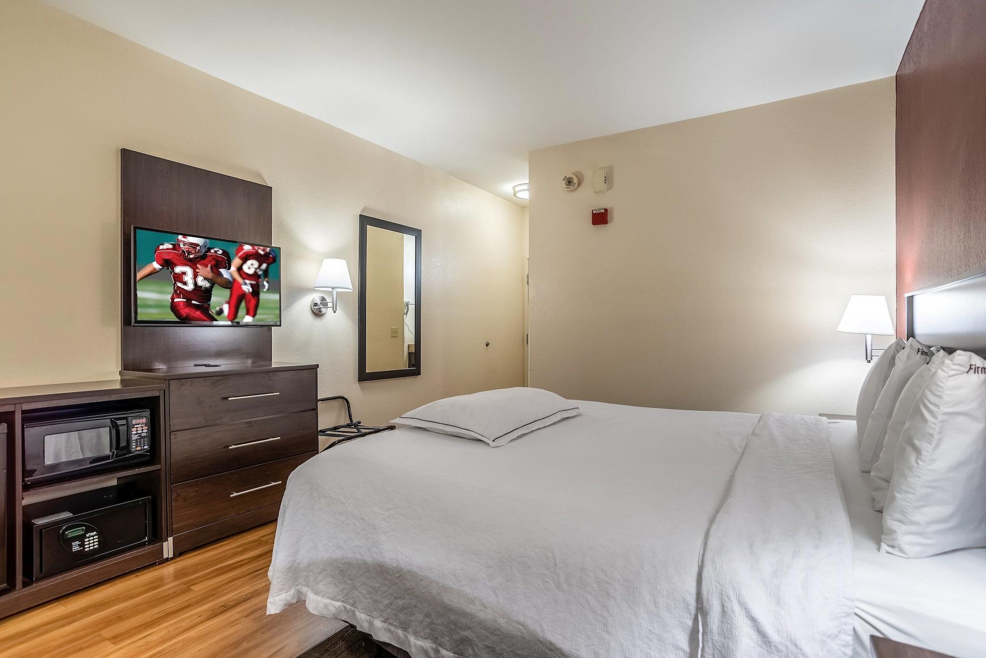 Red Roof Inn Plus + Phoenix West Eksteriør bilde