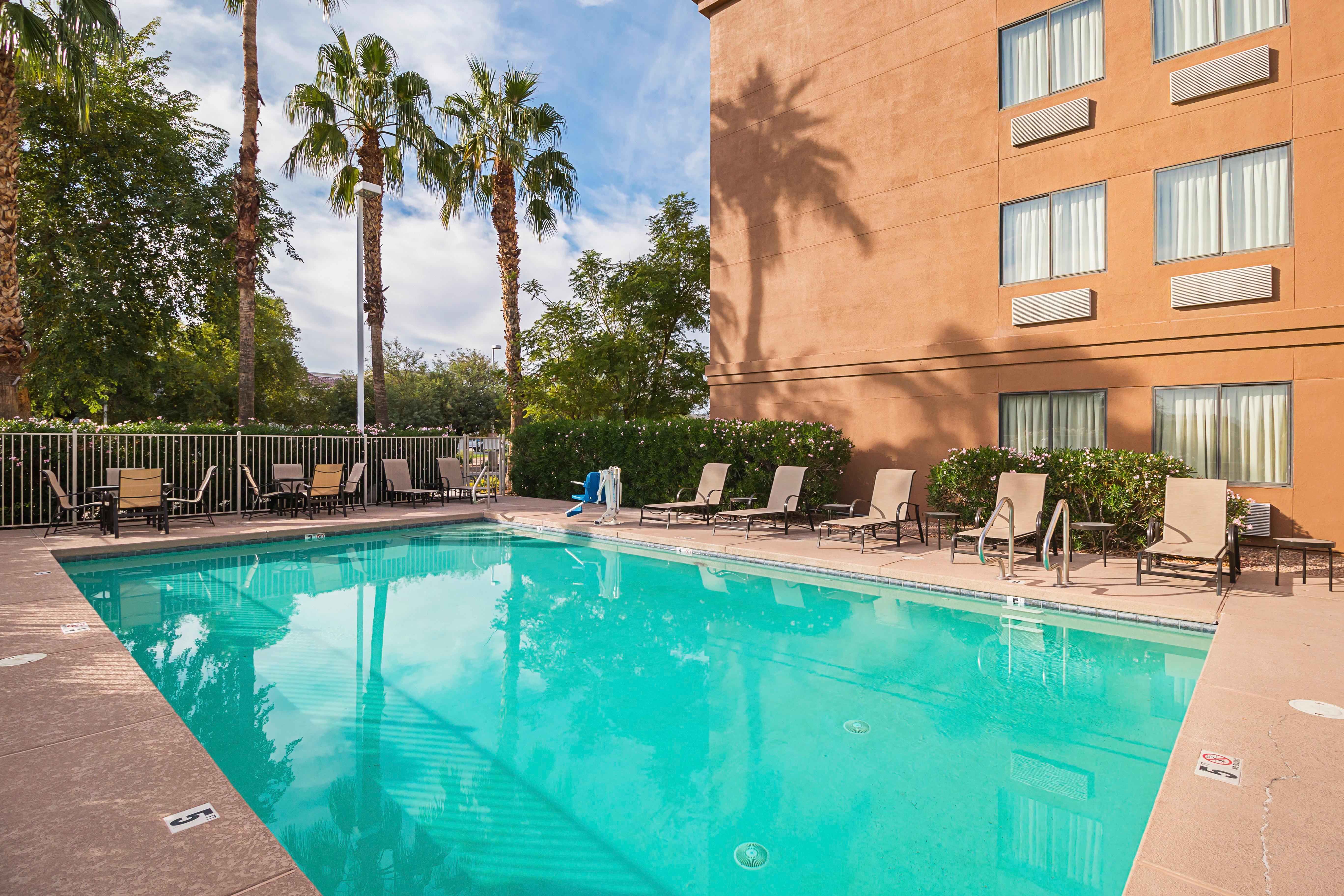 Red Roof Inn Plus + Phoenix West Eksteriør bilde